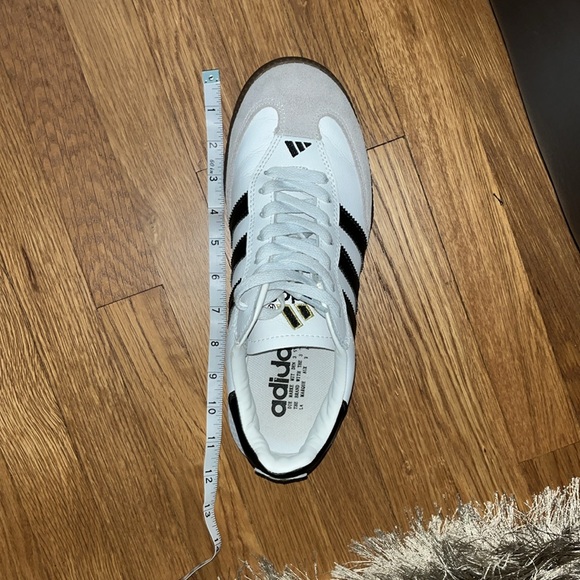 Athletic shoes. Black and white. NOTSAMBAS. Size 8.5 - Picture 10 of 10